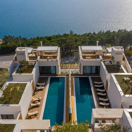 Carpe Omnia With Pool I Willa