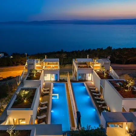 Carpe Omnia With Pool I Willa Marusici (Split-Dalmatia)